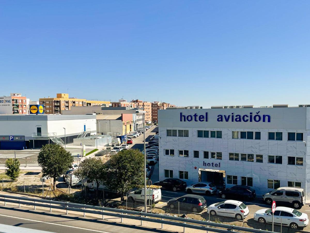 Hotel Aviacion Манисес Экстерьер фото